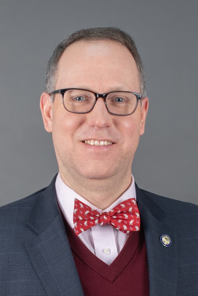 Sen. Louis W. Blessing III headshot