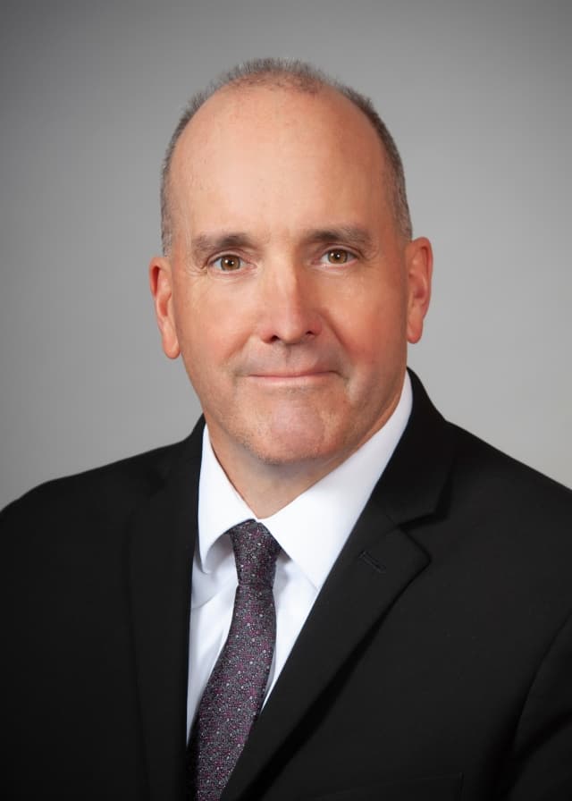 Rep. Adam Holmes headshot