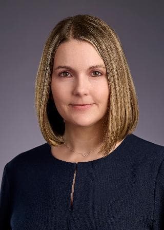 Rep. Britt Raybould headshot